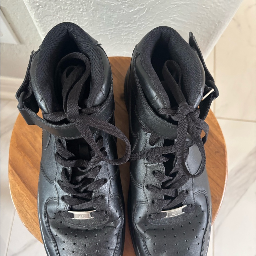 Nike air force 1 Black High-Top Leather Sneakers with Ankle Strap - Picture 3 of 11
